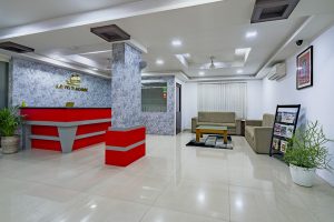 hotels near lulu mall kochi